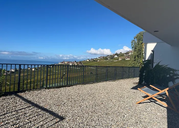 Renovated With Panoramic View *