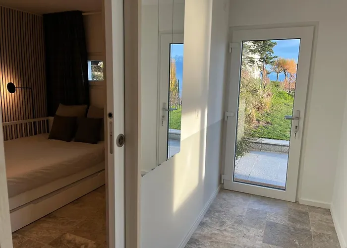 Renovated With Panoramic View *