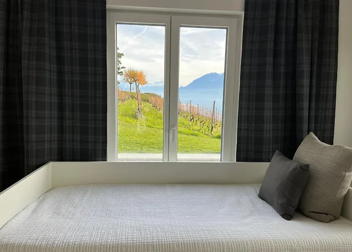 Renovated With Panoramic View Appartamento