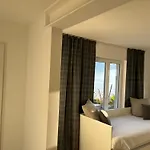 Renovated With Panoramic View Lägenhet