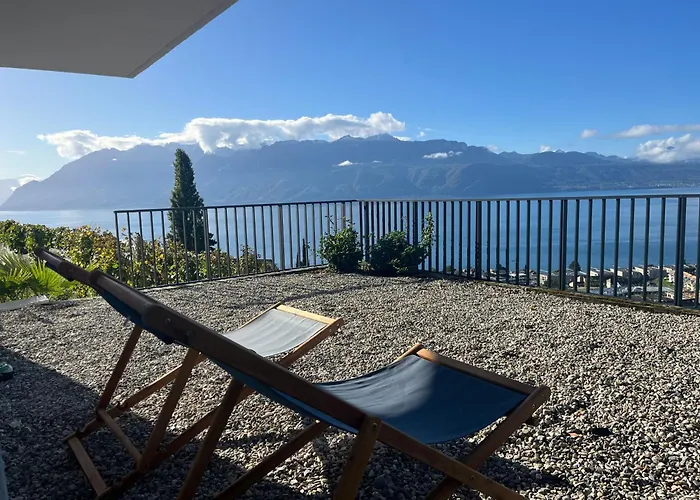 Renovated With Panoramic View Апартаменты