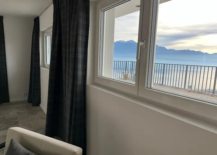 Renovated With Panoramic View Кулли