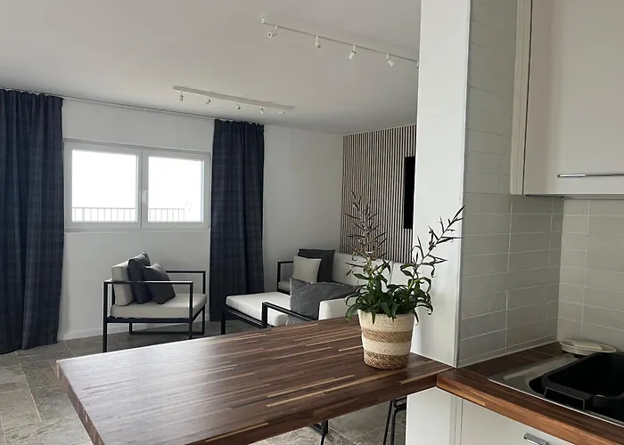 Апартаменты Renovated With Panoramic View Кулли